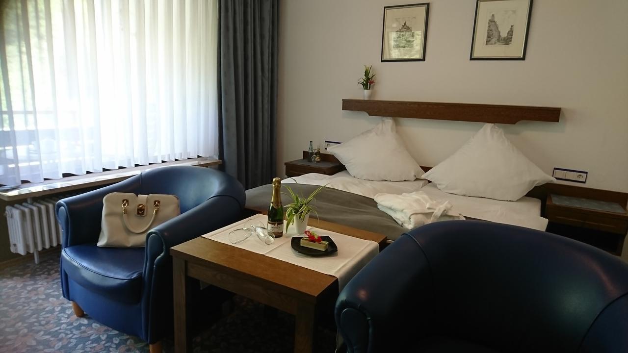 Cafe Blaich - Hotel Garni Hoefen an der Enz Exterior photo